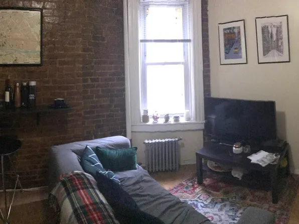 592 3rd Avenue image 1 of 10