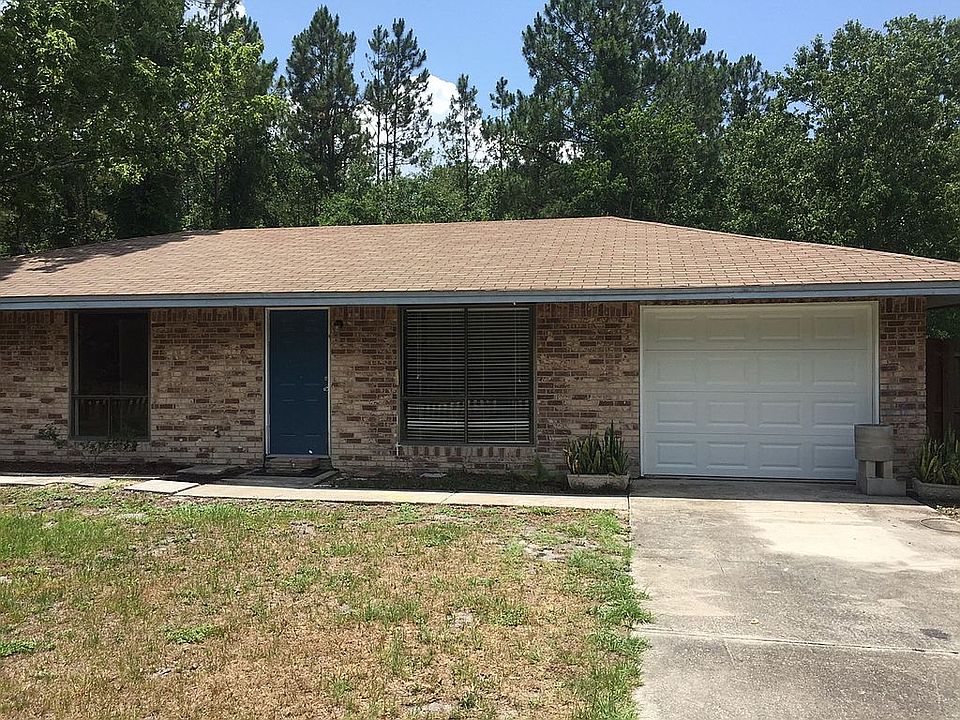 1st image of 211 Harbor Dr