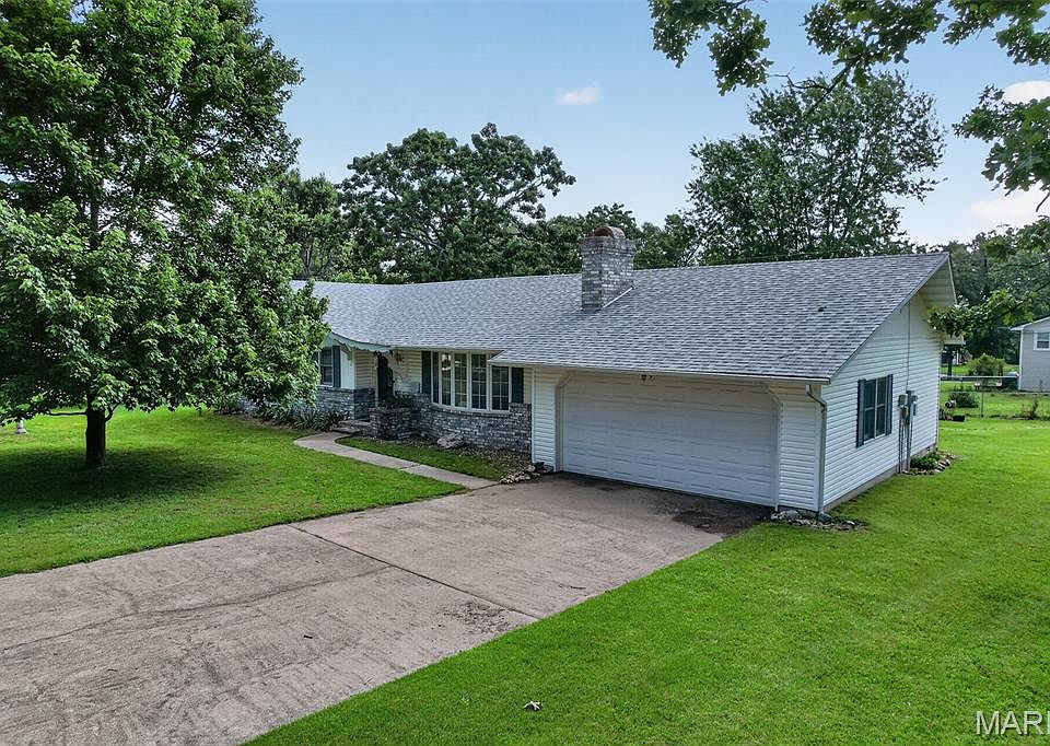 1st image of 22818 Pioneer Dr