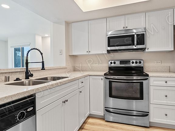 5th image of 933 Seacoast Dr APT N
