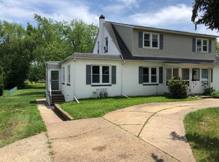 550 Mercer St, Hamilton, NJ 08690