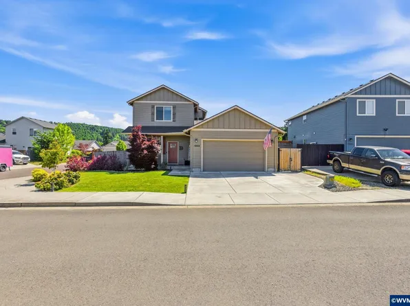 1202 Albatross Ct, Sweet Home, OR 97386