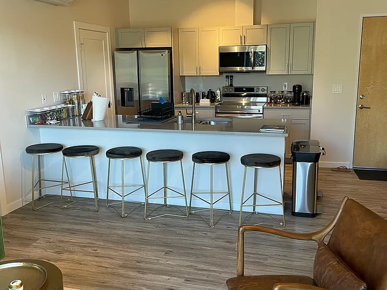 1203 Capitol St — Photo 27