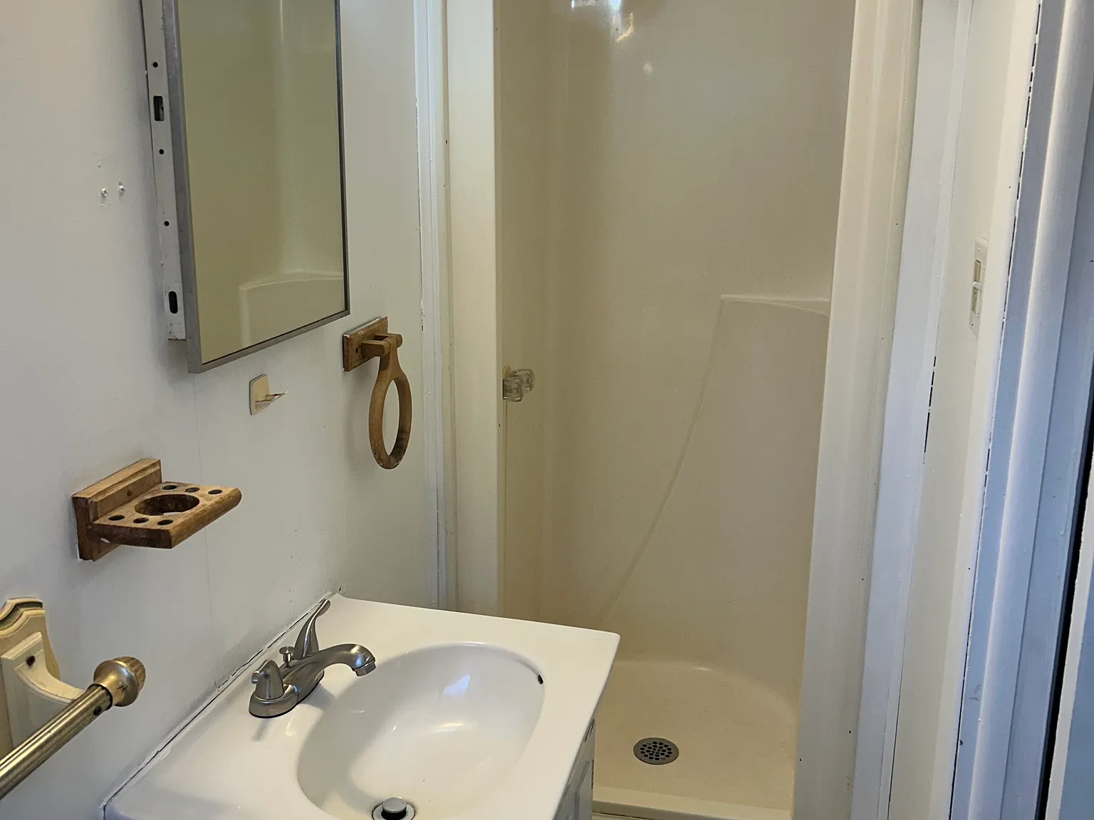1 bed, $750 — Photo 2