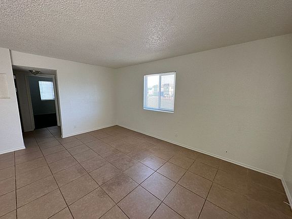 4th image of 310 Eastminister Ct APT A