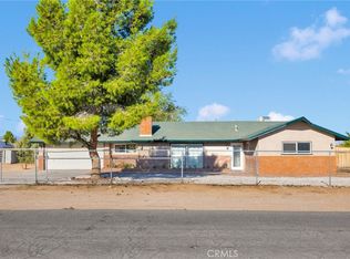 12416 Tonikan Rd, Apple Valley, CA 92308