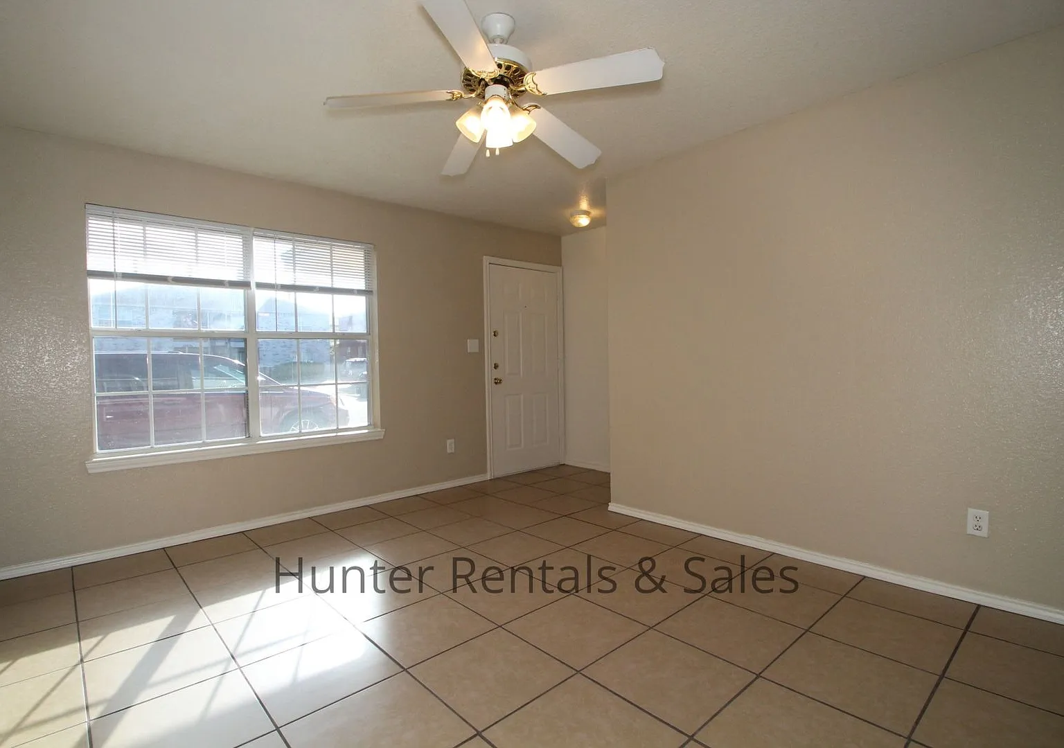 Updated 3-Bedroom, 2-Bath Townhome with Downstairs Suite in Prime Killeen Location — Photo 4