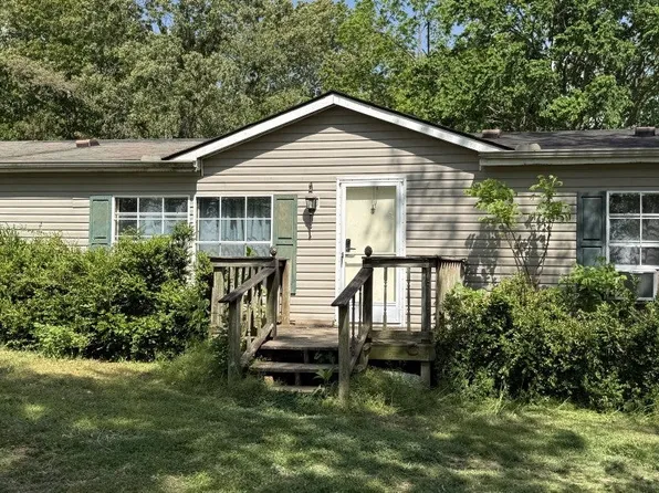 5417 Dowlen Rd, Cedar Hill, TN 37032
