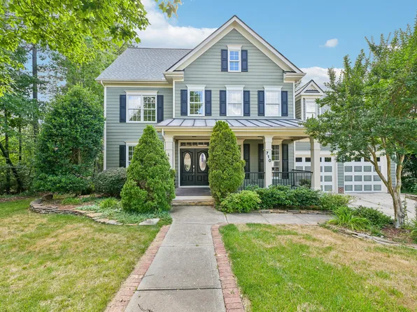 710 Magalloway Dr, Cary, NC 27519