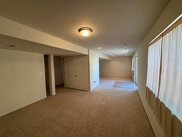 923 Grays Peak Dr — Photo 67