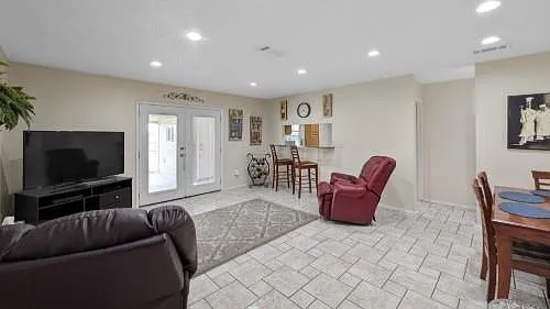 4000 Fir Ct — Photo 7