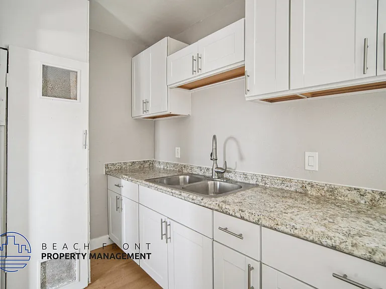 4640 W. Imperial — Photo 11