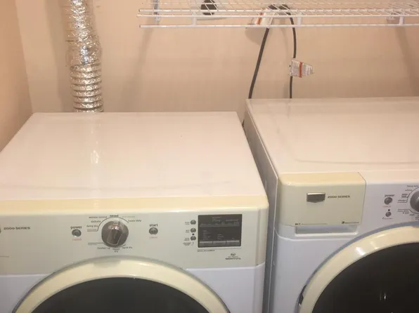 4730 Calvert Dr #6B1, Rolling Meadows, IL 60008