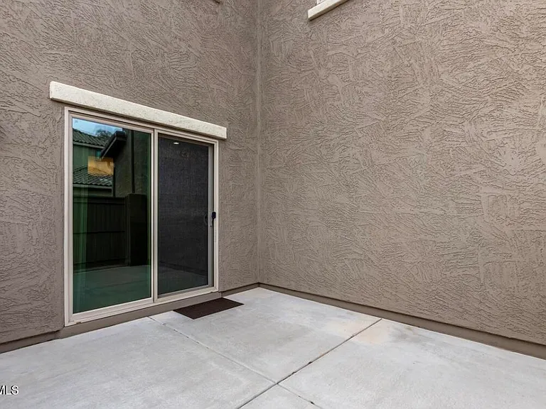 3660 E Zachary Dr — Photo 12