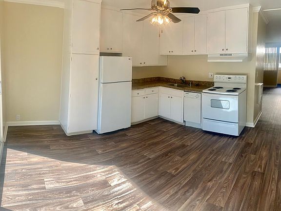 5th image of 1305 Marshall St APT 404
