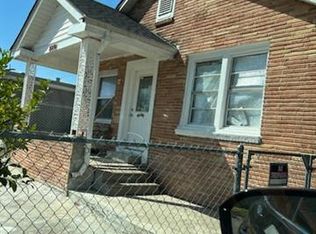2810 Pakenham Dr, Chalmette, LA 70043
