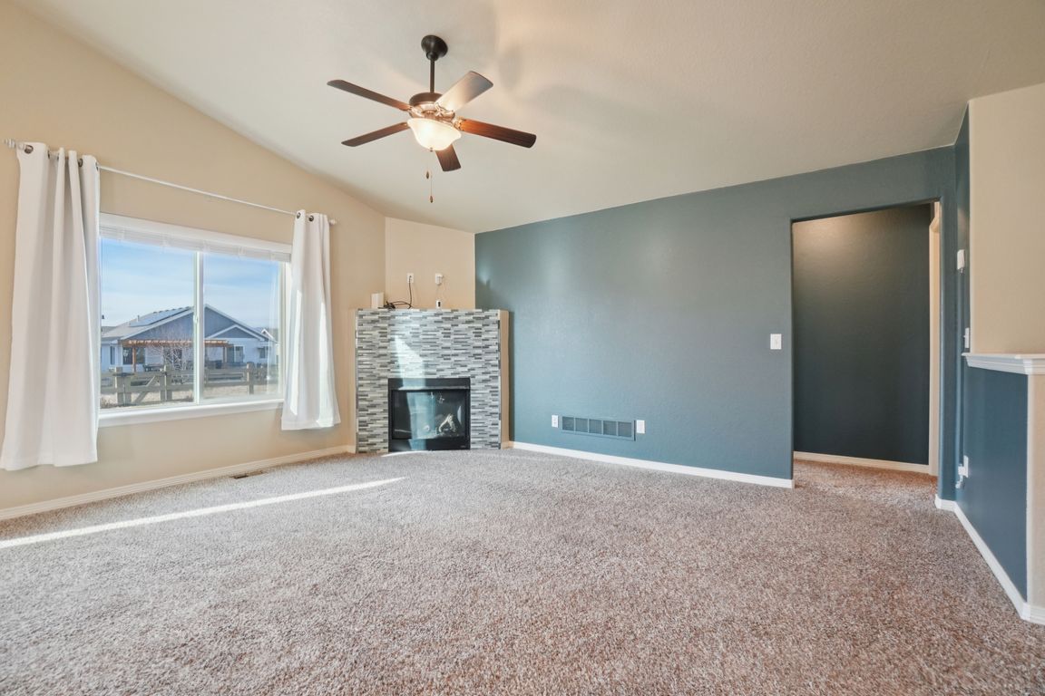 next background image