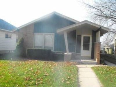 5837 N 74th St, Milwaukee, WI, 53218