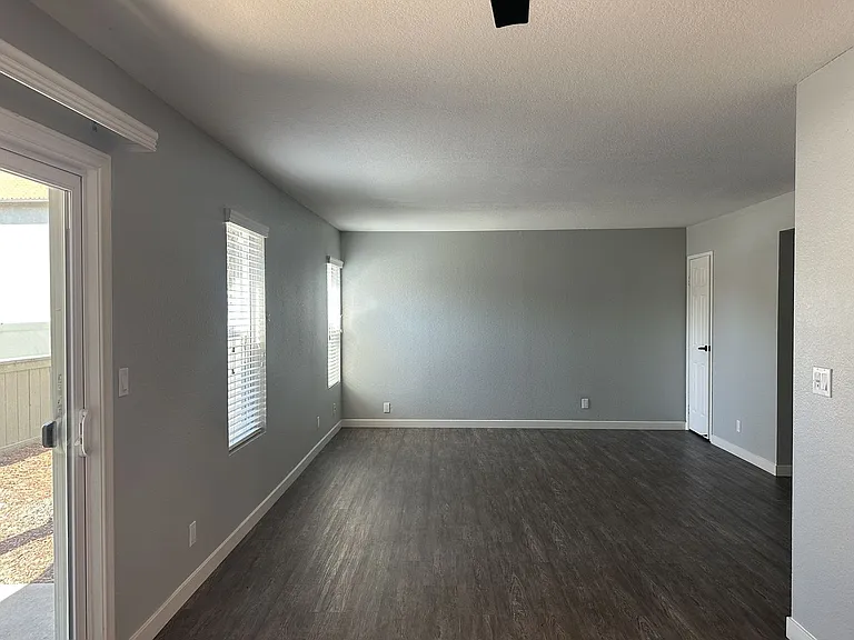 Corona Pointe Resort — Photo 259