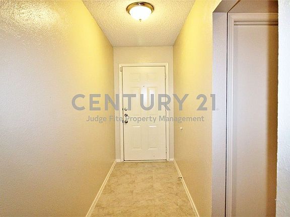 2nd image of 600 Morning Glory Ln
