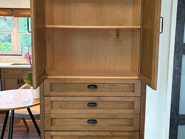 Build in clothing cabinets- lots of storage space