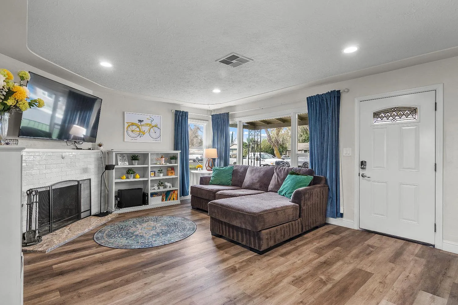 346 Severin Ave photo 1