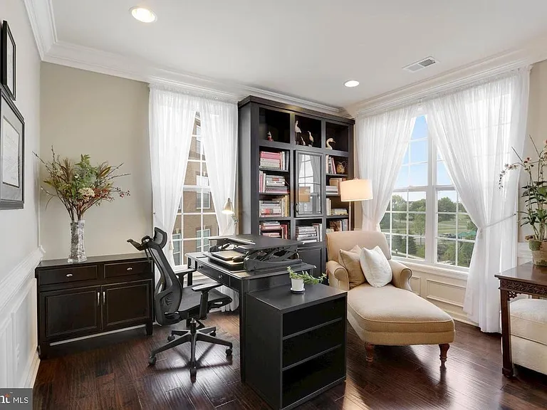 23792 Hopewell Manor Ter — Photo 12