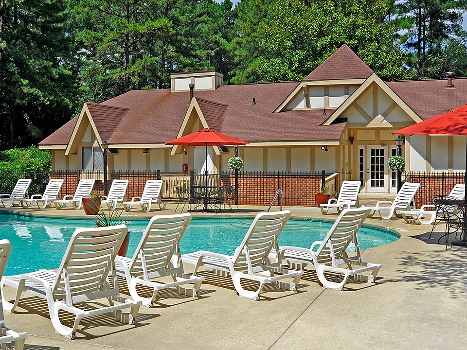 Poolside Sundeck