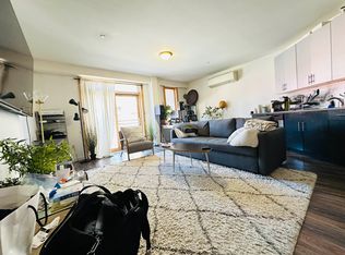 360 S 4th St #3, Brooklyn, NY 11211