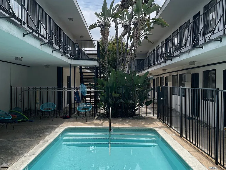 The Nicole Apartments — Photo 2