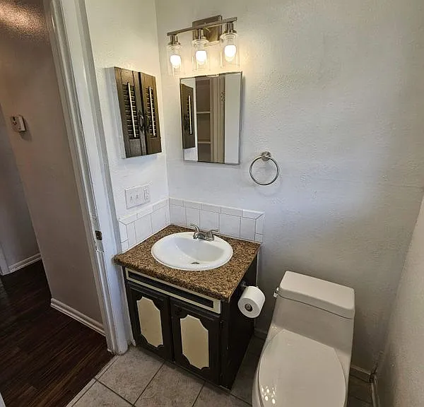2728 SW 65th St — Photo 10