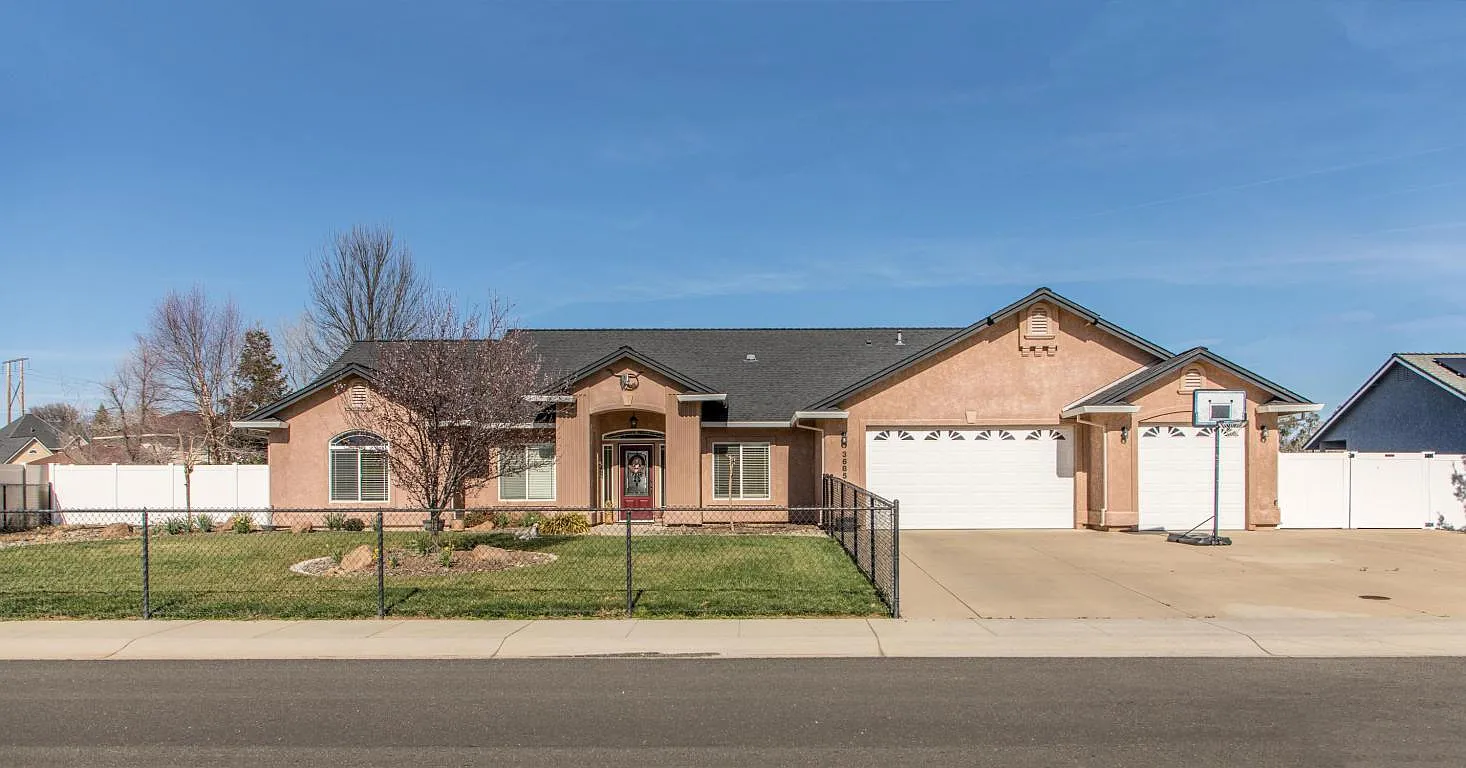 3685 Westhaven St photo 1
