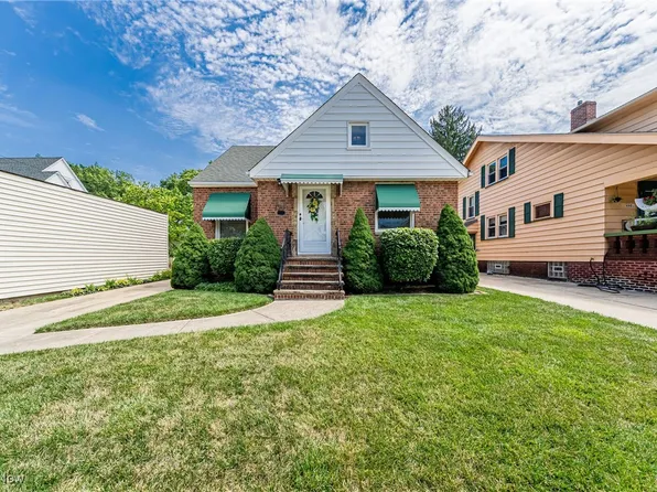 4901 E 110th St, Garfield Heights, OH 44125