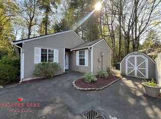 2431 Tyndell Cir SW #B, Olympia, WA 98512