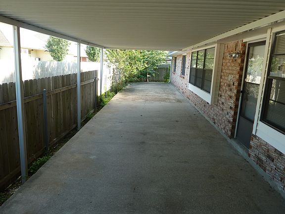 5th image of 205 Tallwood Dr