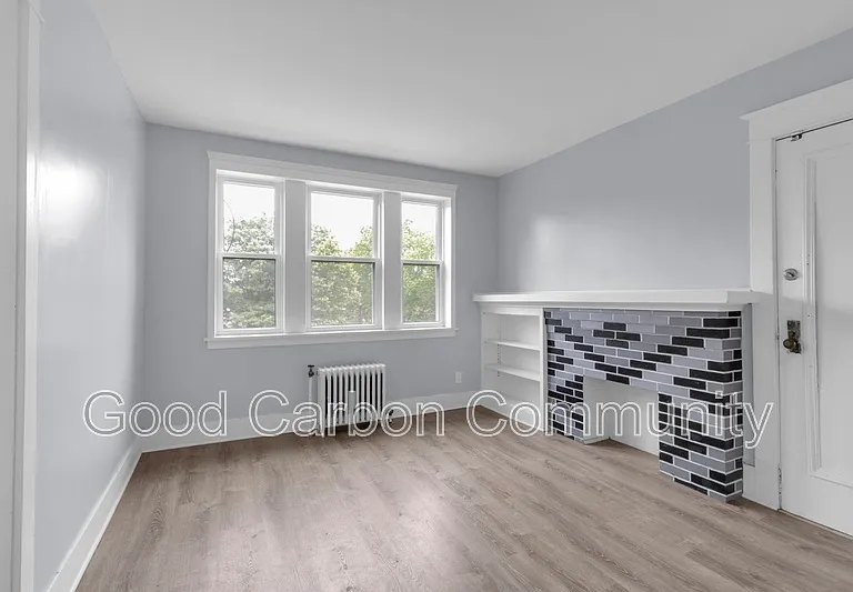 2805 Main St #2 — Photo 9
