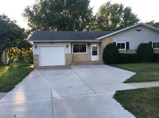 1215 Sausalito Dr #1, Waunakee, WI 53597