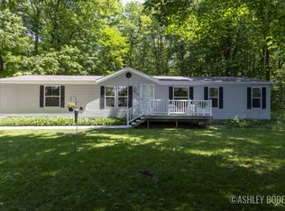 4660 Division Ave N, Comstock Park, MI 49321