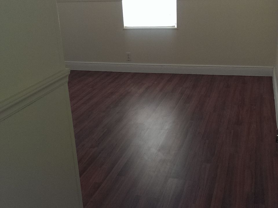 1st image of 1314 E Flora St
