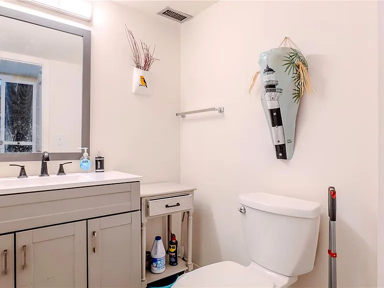 2620 Cove Cay Dr #802 — Photo 10
