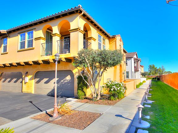 5th image of 2750 E Oak Hill Dr Unit 27