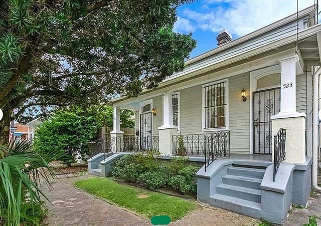 1st image of 525 Valence St