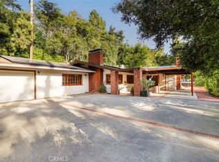 19130 Charles St, Tarzana, CA 91356