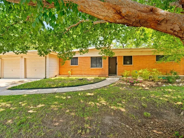 4921 Vega Ct W, Fort Worth, TX 76133
