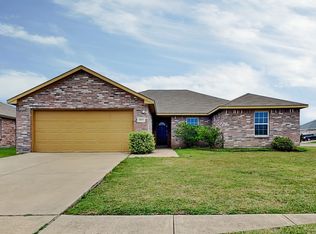 15617 Gatsby Ln, Dallas, TX 75253
