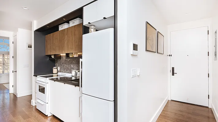 Rented by Nooklyn NYC LLC | media 22