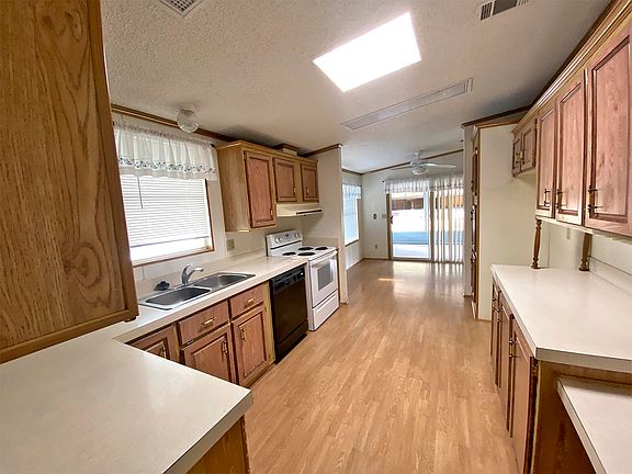 2nd image of 14230 Oak Forest Ct #801