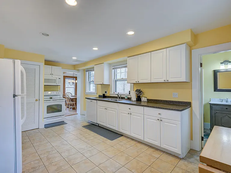 37 Cranmore Rd — Photo 17