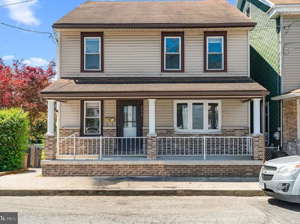 204 E Independence St, Orwigsburg, PA 17961