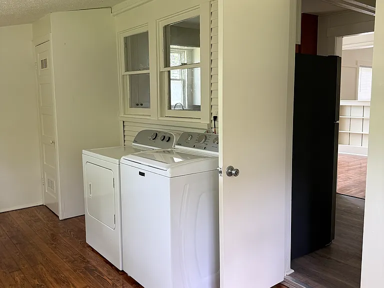327 S Duncan Ave — Photo 19